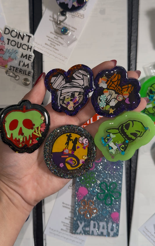 Halloween Badge Reel Shakers